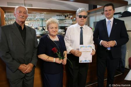 Slavnostna podelitev priznanj in cvetja diamantnim in zlatim parom (27)